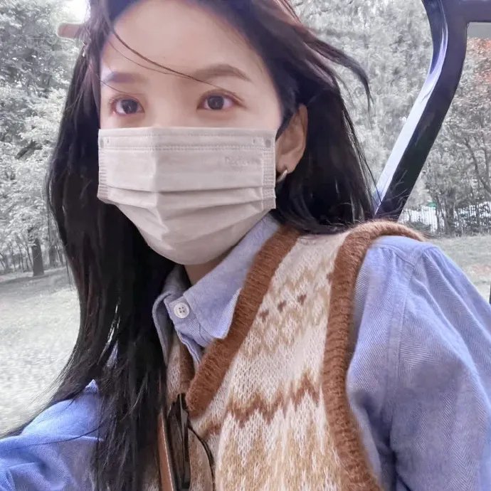 被偷听心声后，豪门全家追着我宠