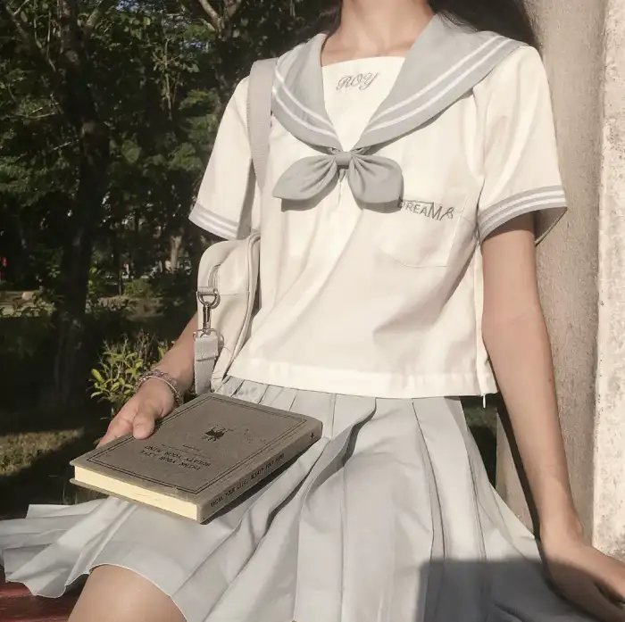 云初了了知我意